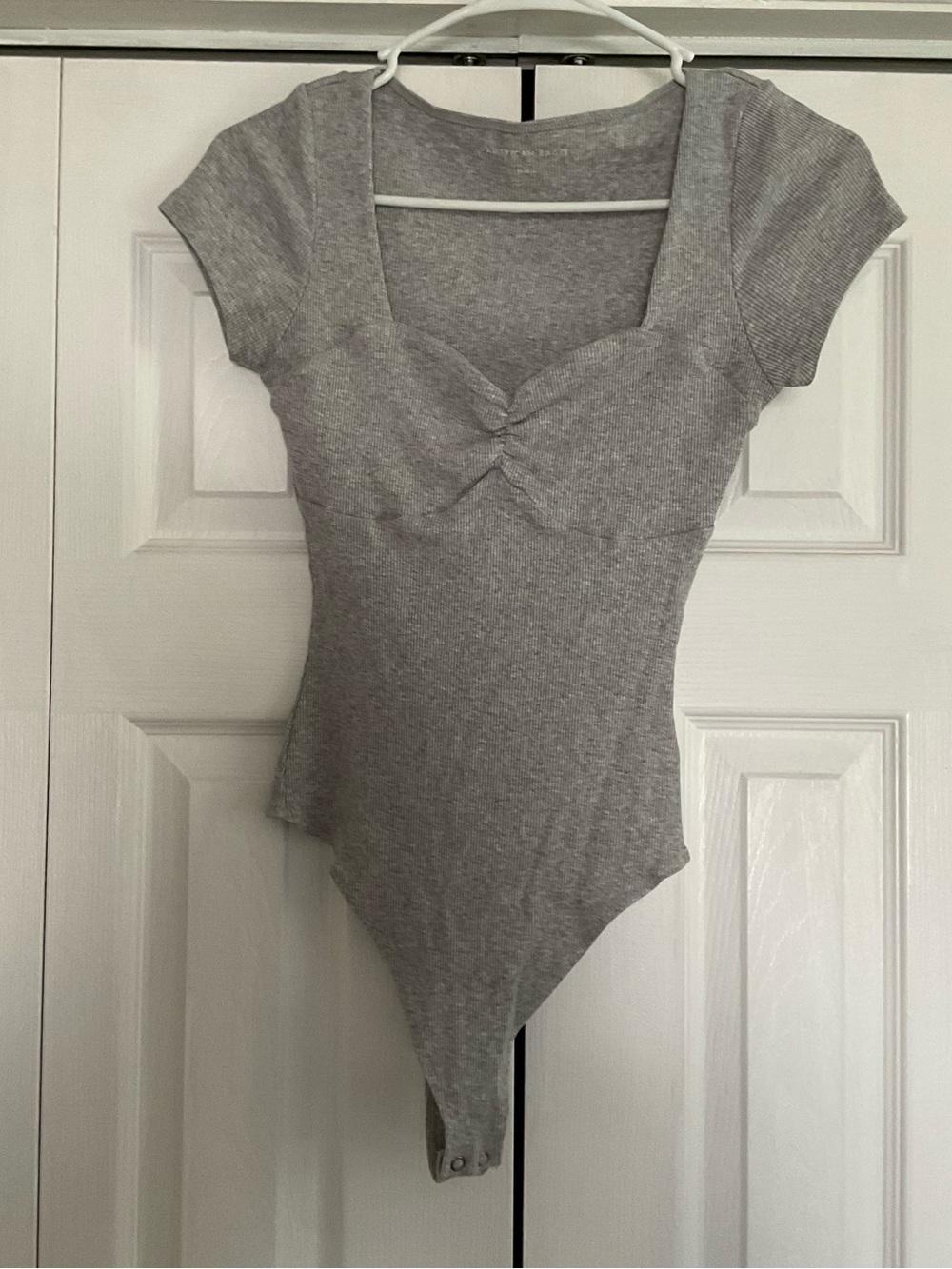 American Eagle Outfitters Heather Gray Square-Neck Short-Sleeve Bodysuit